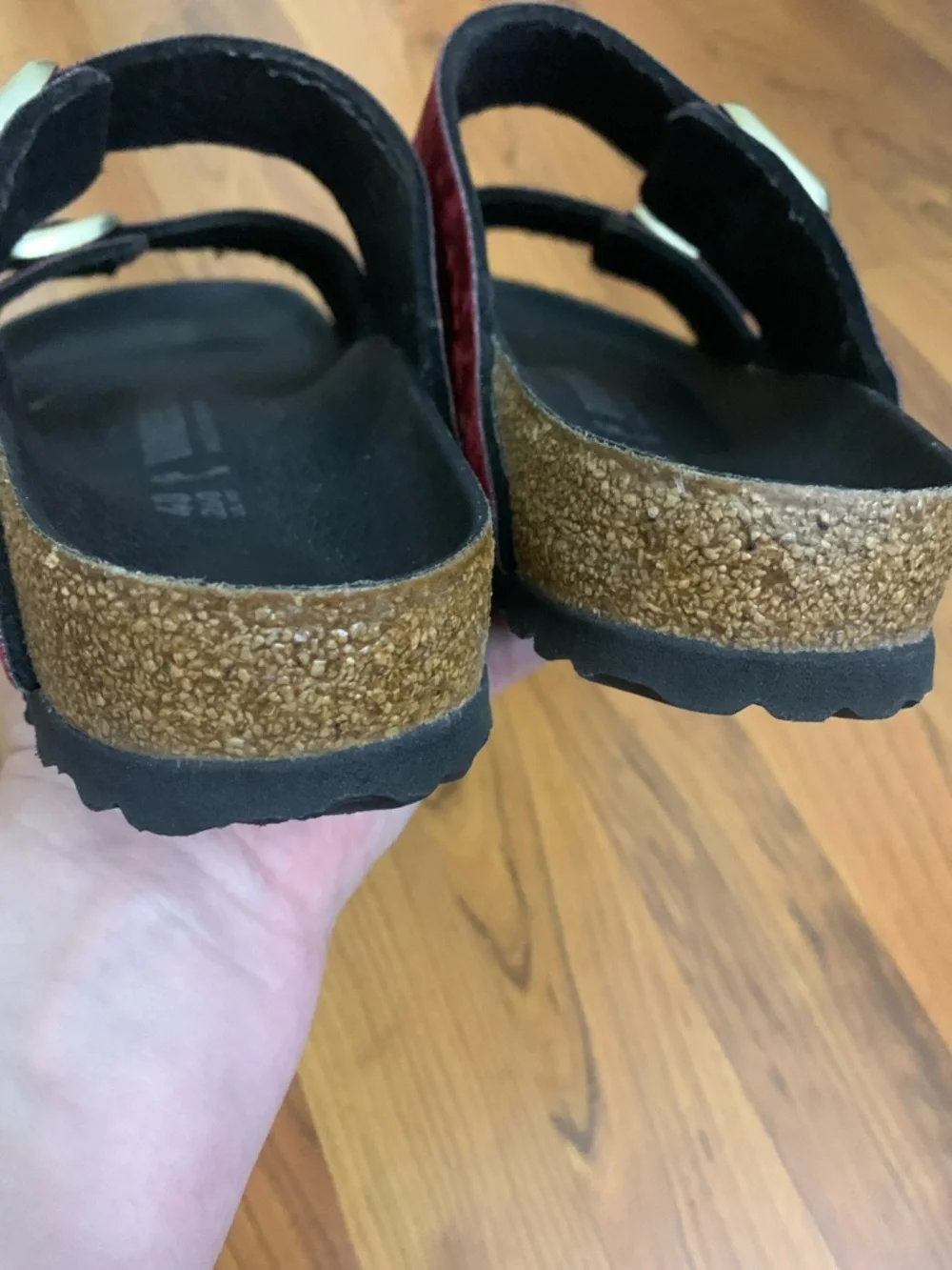 ♥️ RARE! Red Velvet Textile Birkenstock Arizona • Size 40 or 9/9.5 - Picture 5 of 8